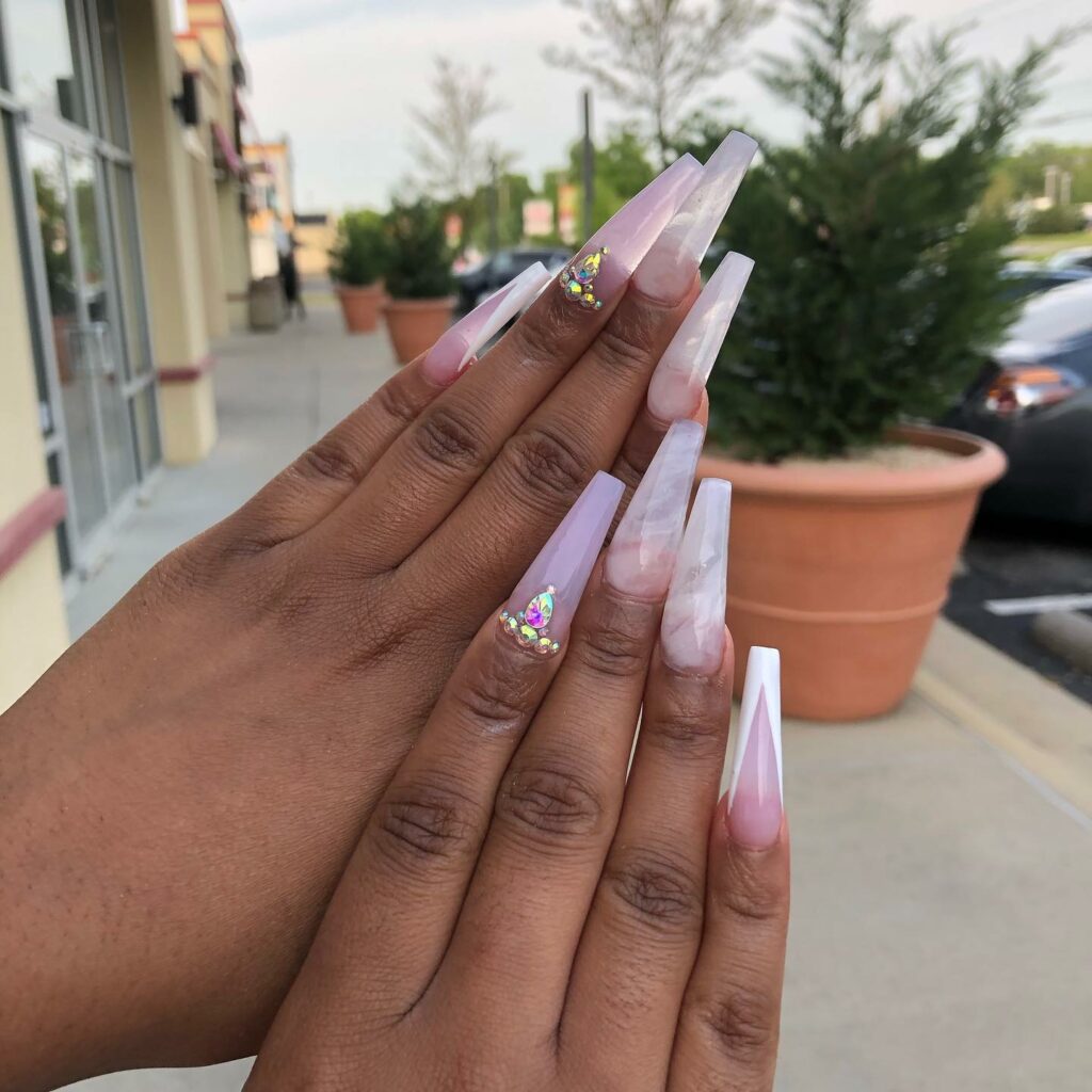 White and Pink Nail Art