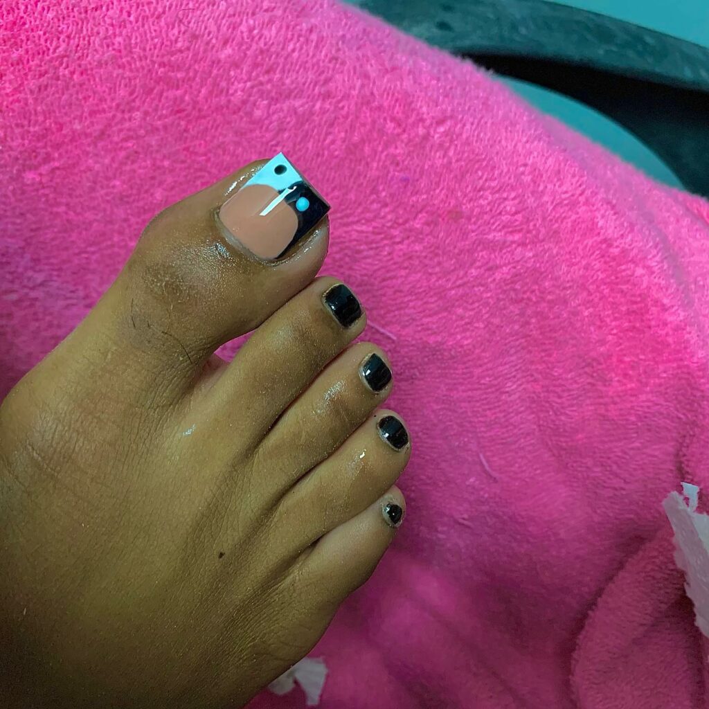 Ying Yang French Pedicure