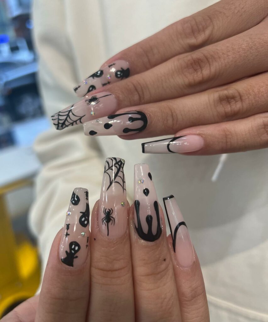 Acrylic spider web nails