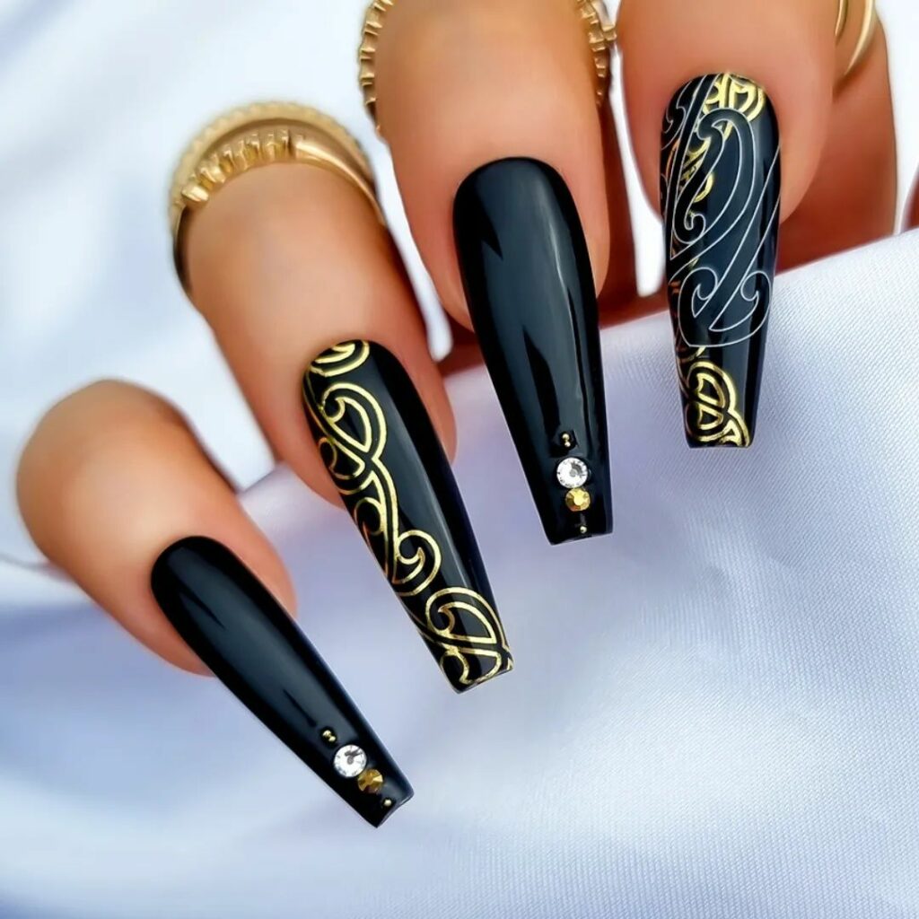 Baroque Black and Gold Nails