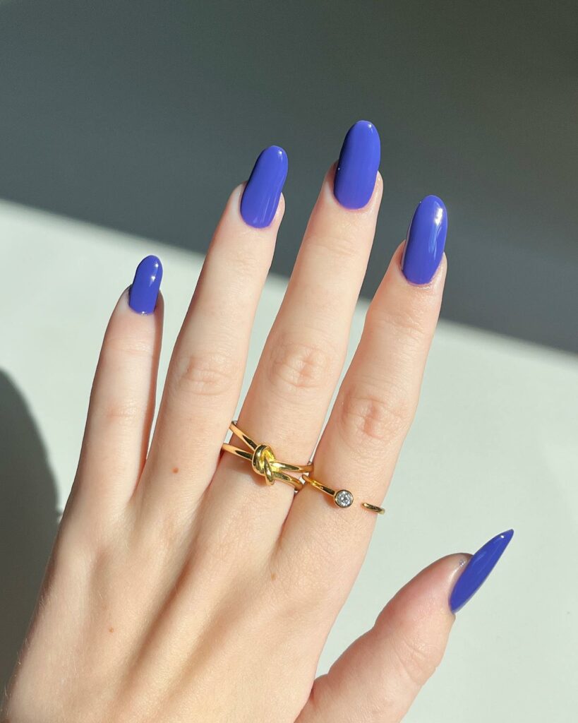 Bright Blue Prom Nails for a Royal Touch