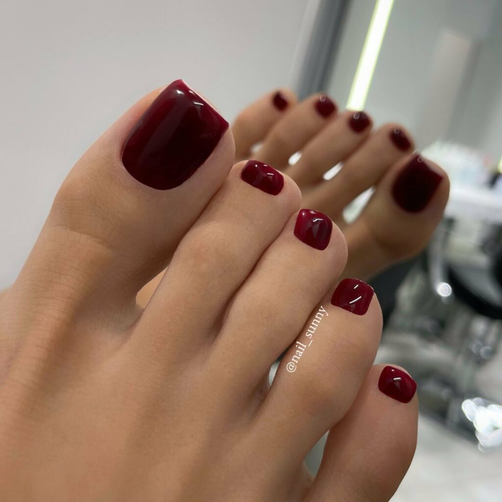 Christmas Toe Nails