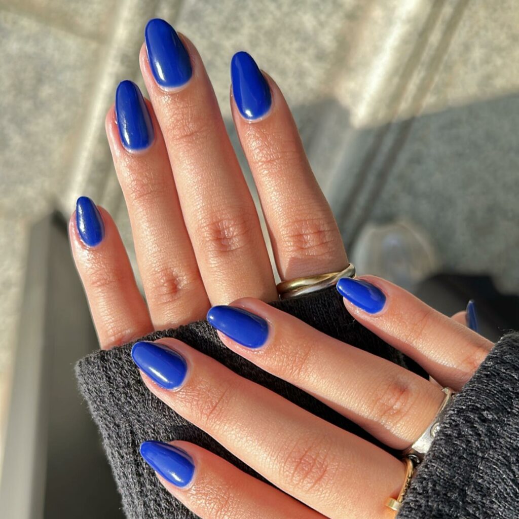 Vibrant Cobalt Blue Nails