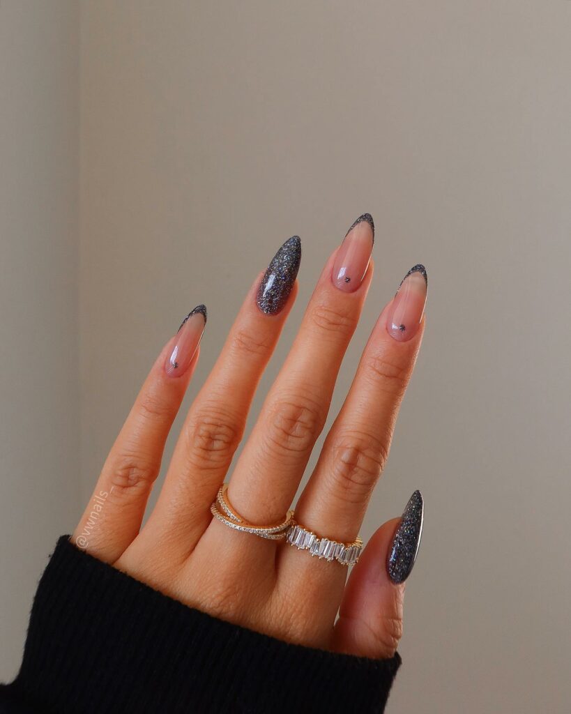 Dark Glitter Prom Nails for a Mysterious Allure