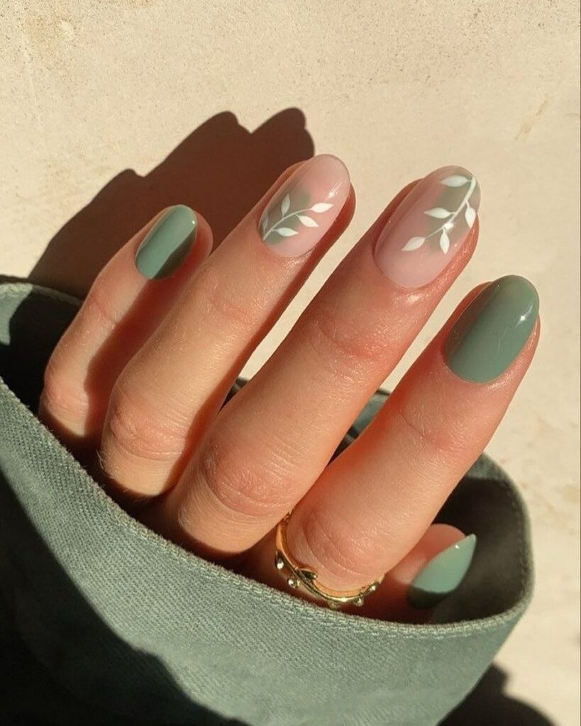 Sunlit Green Nails with Botanical Elegance