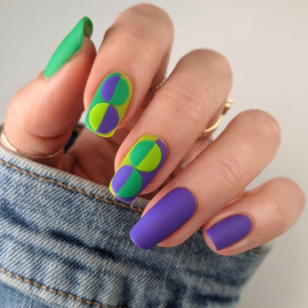 Geometric Patterns on Green Nails