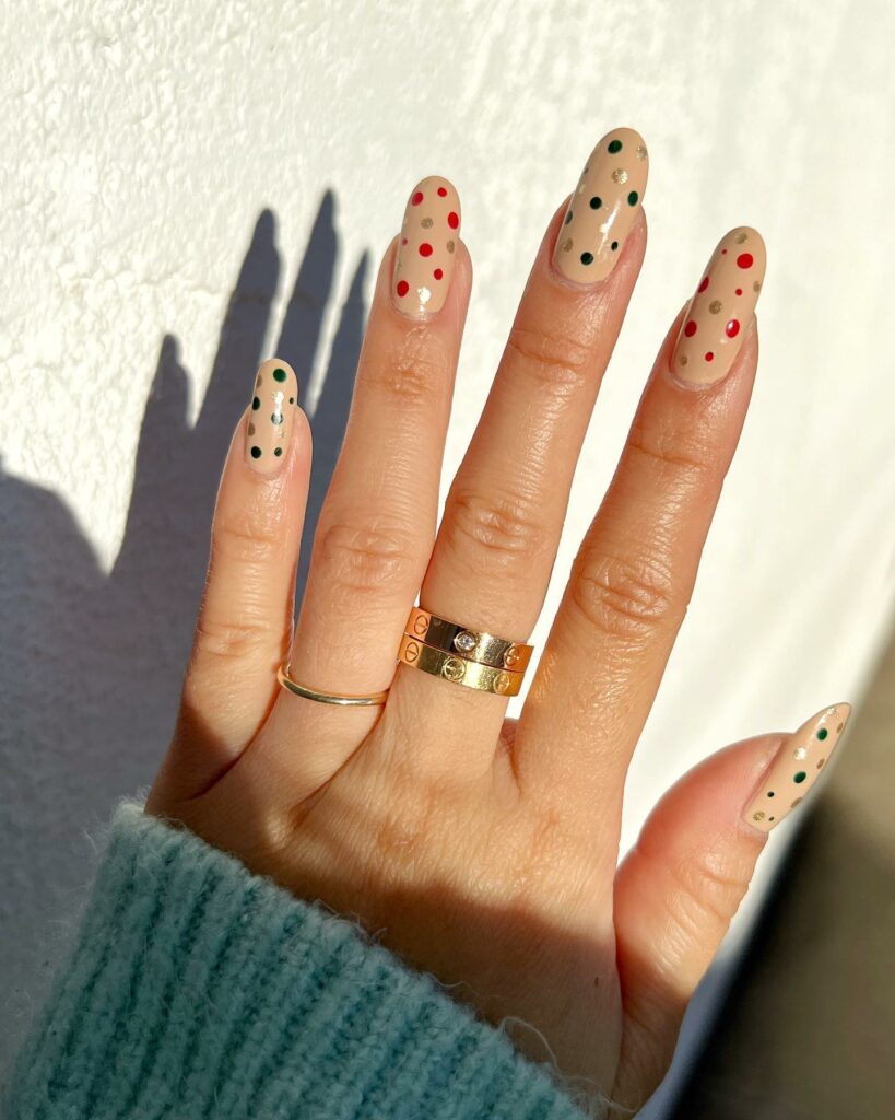 Holiday Dots nails