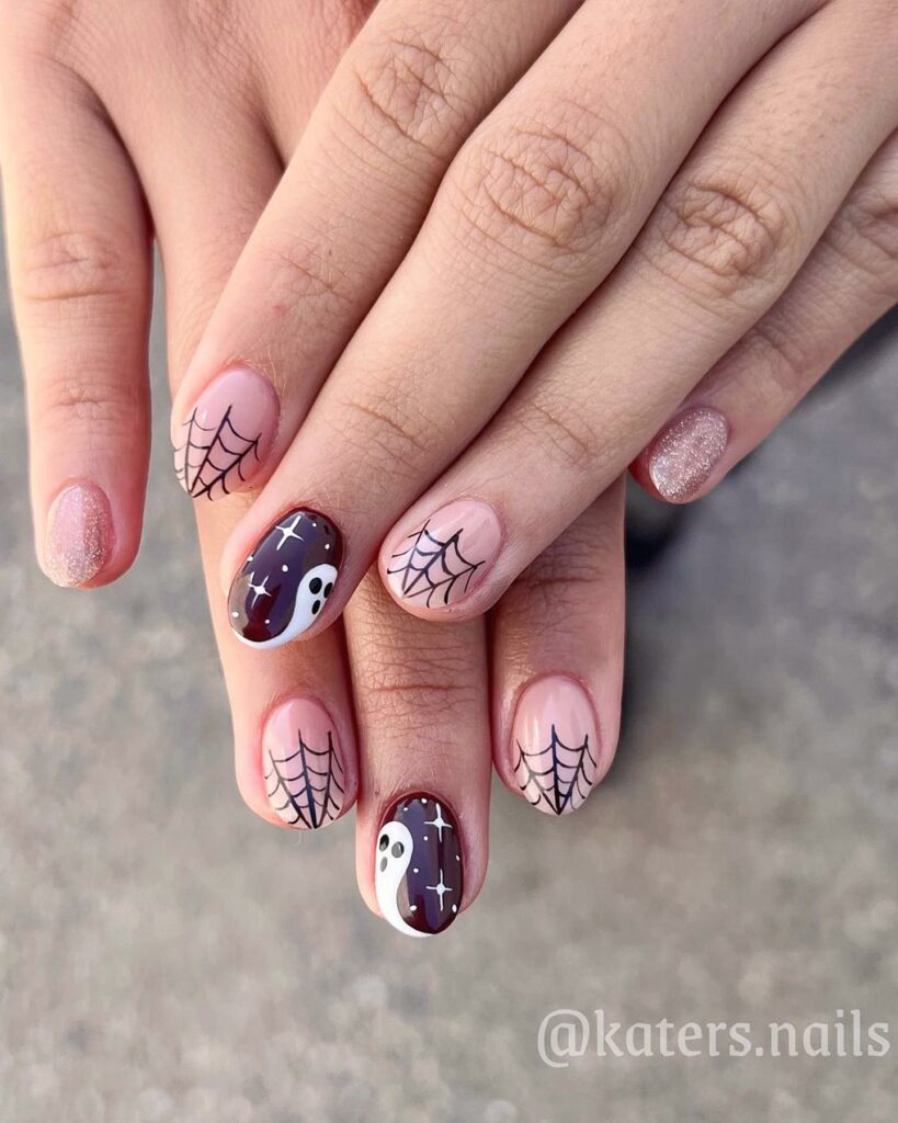 Horizontal spider web nails