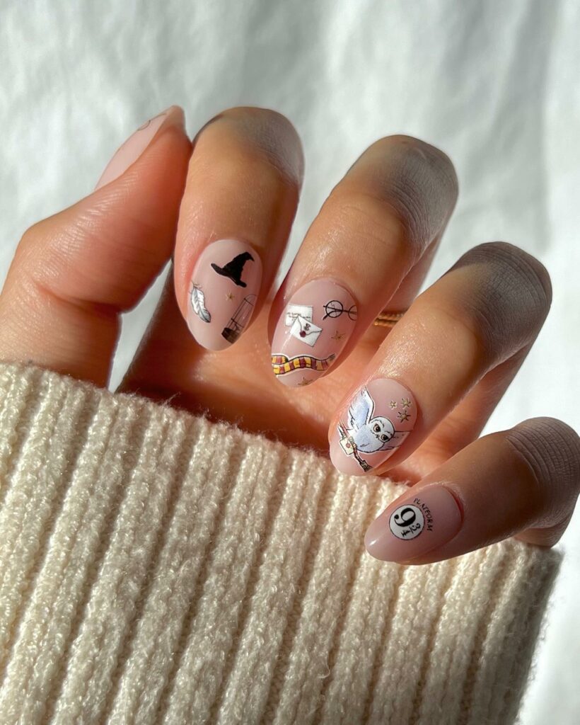 Minimalist Harry Potter Nails