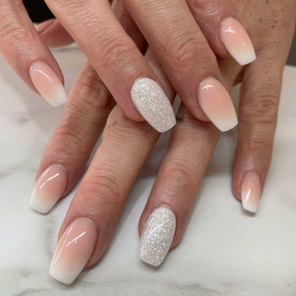 Ombré white glitter nails