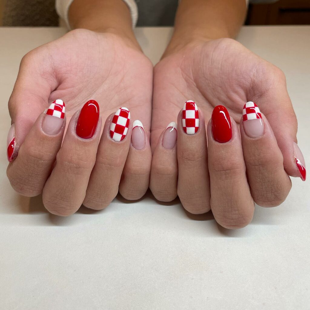 Plaid Nails in Red and White