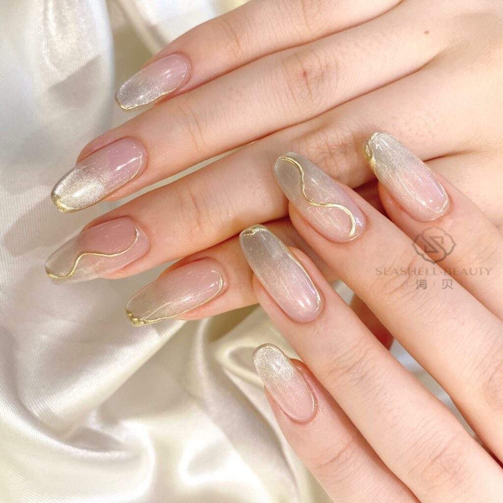 Seashell Accents nails