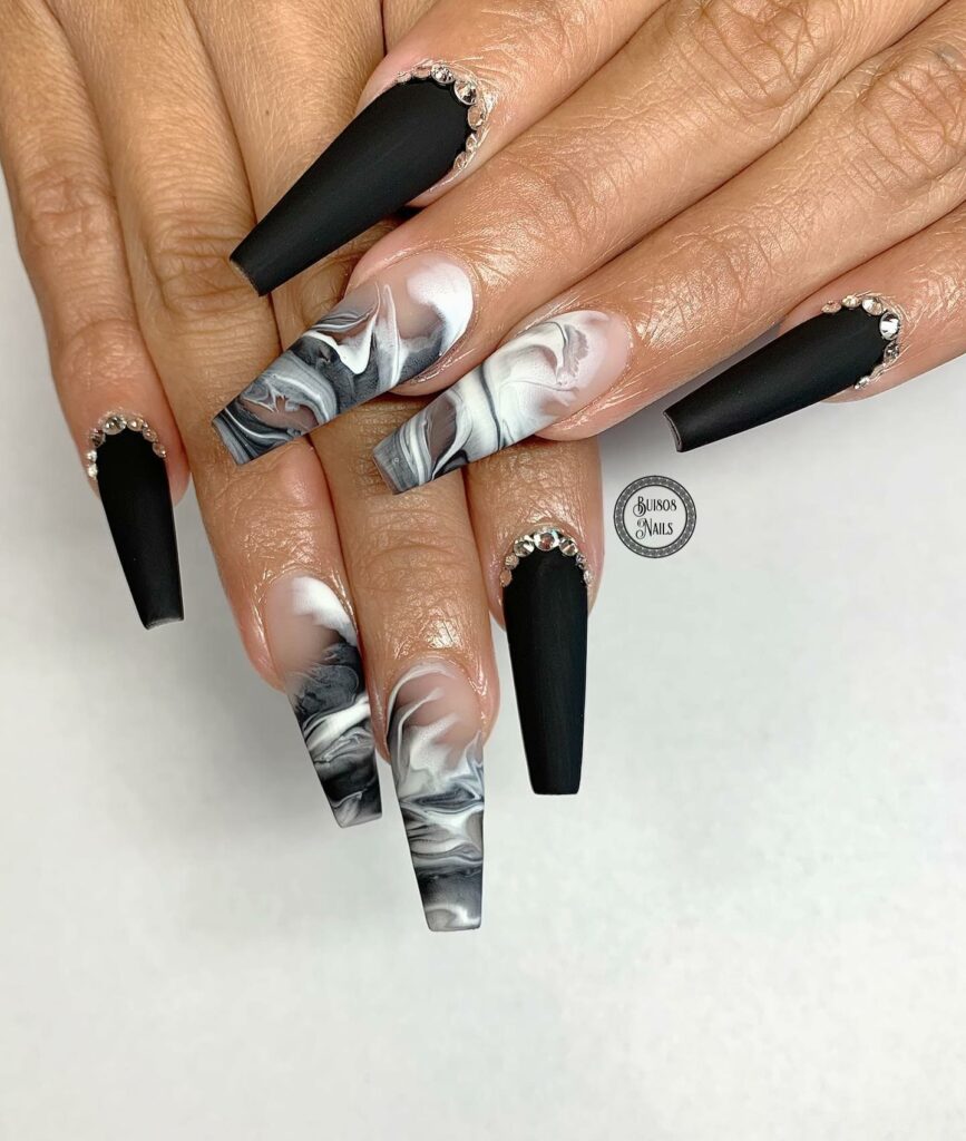 Simple Marble Black Acrylic Nails