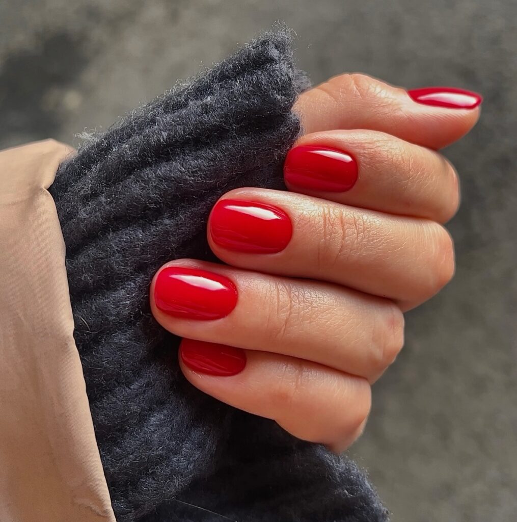 Timeless Simple Red Nails