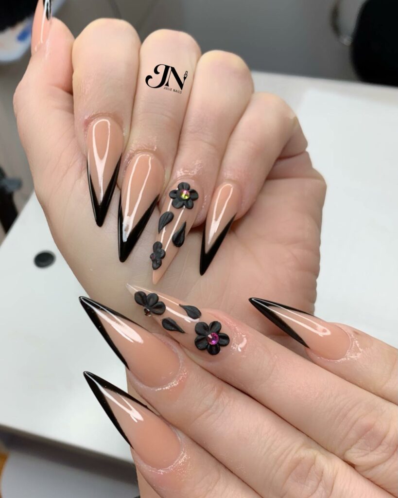 flower Black and Gold Nails