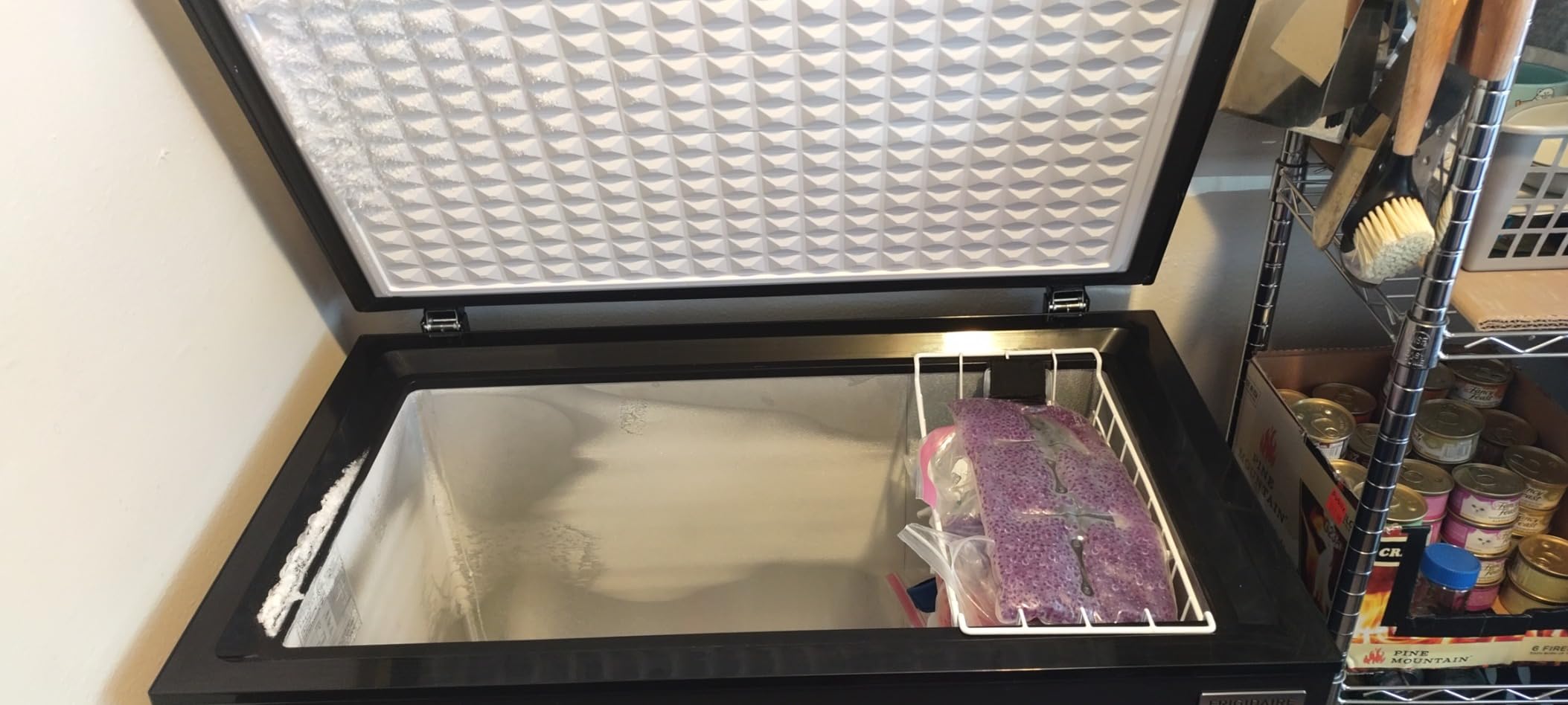 FRIGIDAIRE EFRF7003-BLACK Chest Deep Freezer, 7 Cu. Ft, Black Adjustable Thermostat-Removable Vinyl Coated Wire Basket-Easy Defrost Drain - Customer Photo 2
