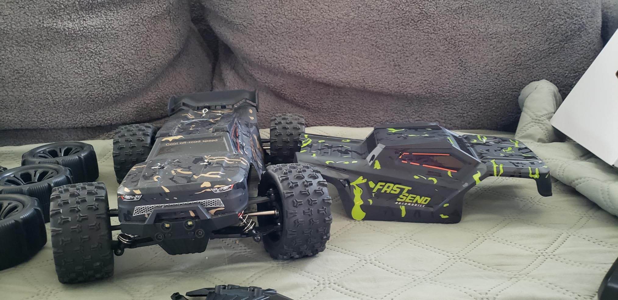 WIAORCHI 50+ MPH Brushless Monster - Best Extreme Speed Under $150