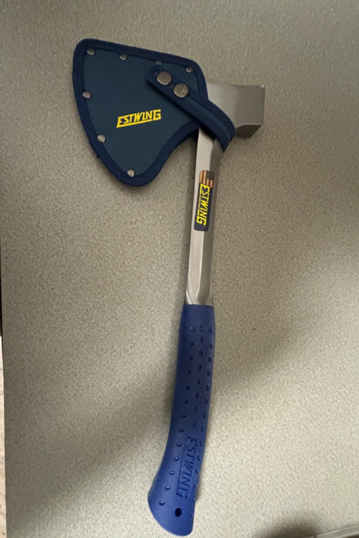 ESTWING Special Edition Camper's Axe - 26 ESTWING Special Edition Camper's Axe - 26