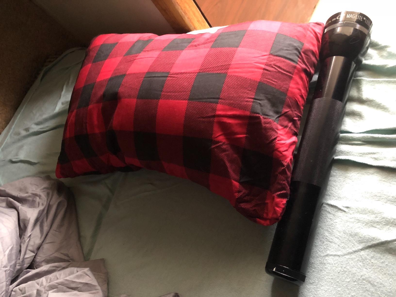 TETON Sports Camp Pillow; Great for Travel, Camping and Backpacking; Washable, Black, 12 x 18 inches ; 9.6 ounces Customer Review TETON Sports Camp Pillow; Great for Travel, Camping and Backpacking; Washable, Black, 12 x 18 inches ; 9.6 ounces - Customer Photo 5