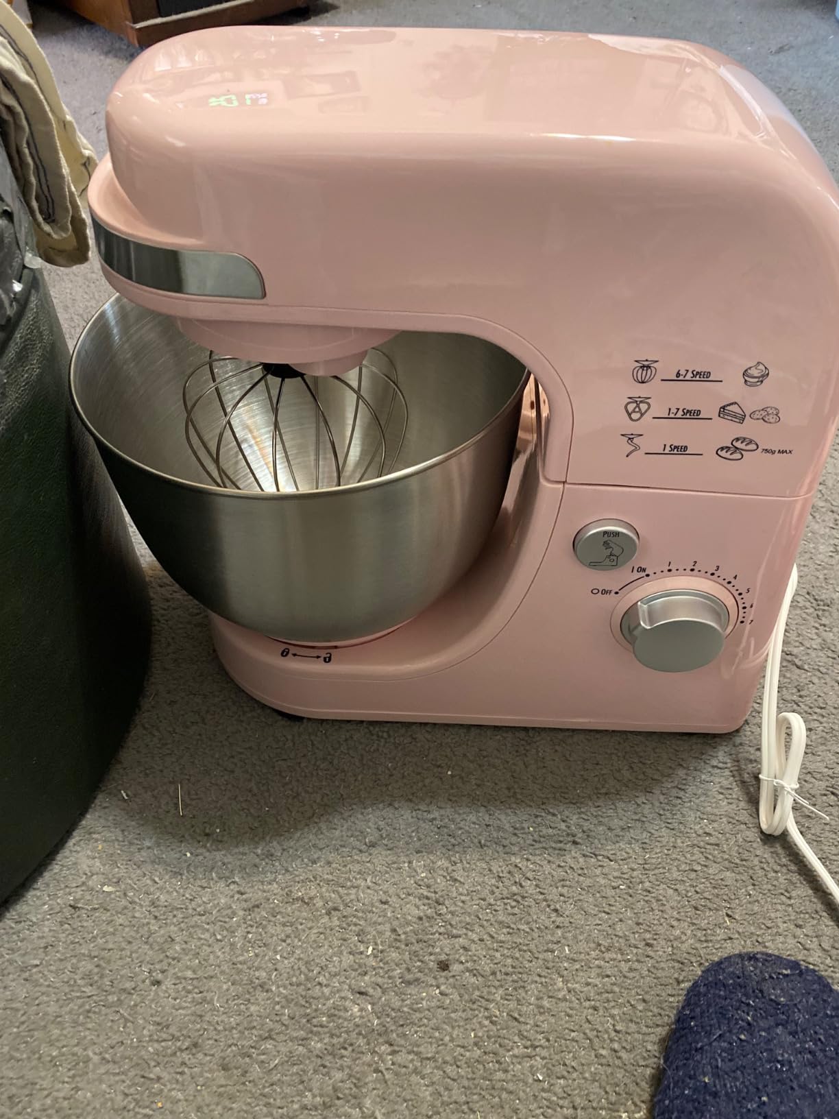 Hamilton Beach Electric Stand Mixer, 4 Quarts, Dough Hook, Flat Beater Attachments, Splash Guard 7 Speeds with Whisk, Black Customer Review Hamilton Beach Electric Stand Mixer, 4 Quarts, Dough Hook, Flat Beater Attachments, Splash Guard 7 Speeds with Whisk, Black - Customer Photo 2