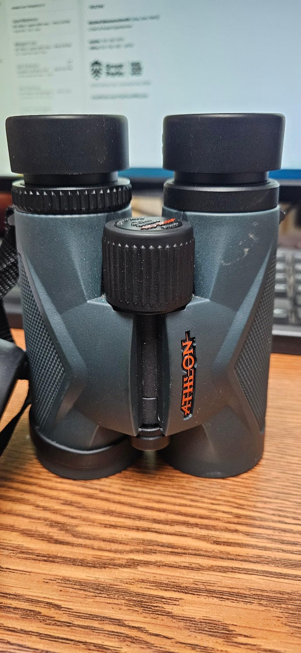 Athlon Optics 8x42 Midas UHD Gray Binoculars with ED Glass for Adults and Kids, High-Powered Binoculars for Hunting, Birdwatching, and More Customer Review Athlon Optics 8x42 Midas UHD Gray Binoculars with ED Glass for Adults and Kids, High-Powered Binoculars for Hunting, Birdwatching, and More - Customer Photo 3