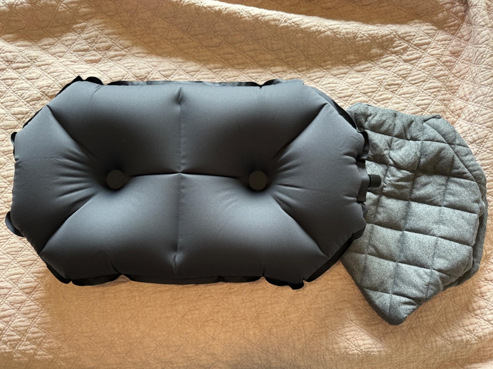 Klymit Luxe Travel Pillow, Lightweight Inflatable Hybrid Airplane, Backpacking, Hammock, and Camping Pillow, Grey Customer Review Klymit Luxe Travel Pillow, Lightweight Inflatable Hybrid Airplane, Backpacking, Hammock, and Camping Pillow, Grey - Customer Photo 1