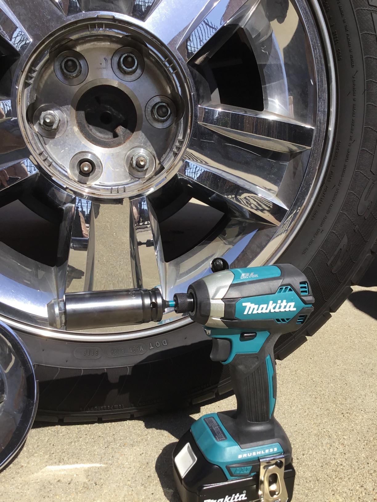 Makita XDT13Z 18V LXT Lithium-Ion Brushless Cordless Impact Driver, Tool Only Customer Review Makita XDT13Z 18V LXT Lithium-Ion Brushless Cordless Impact Driver, Tool Only - Customer Photo 2