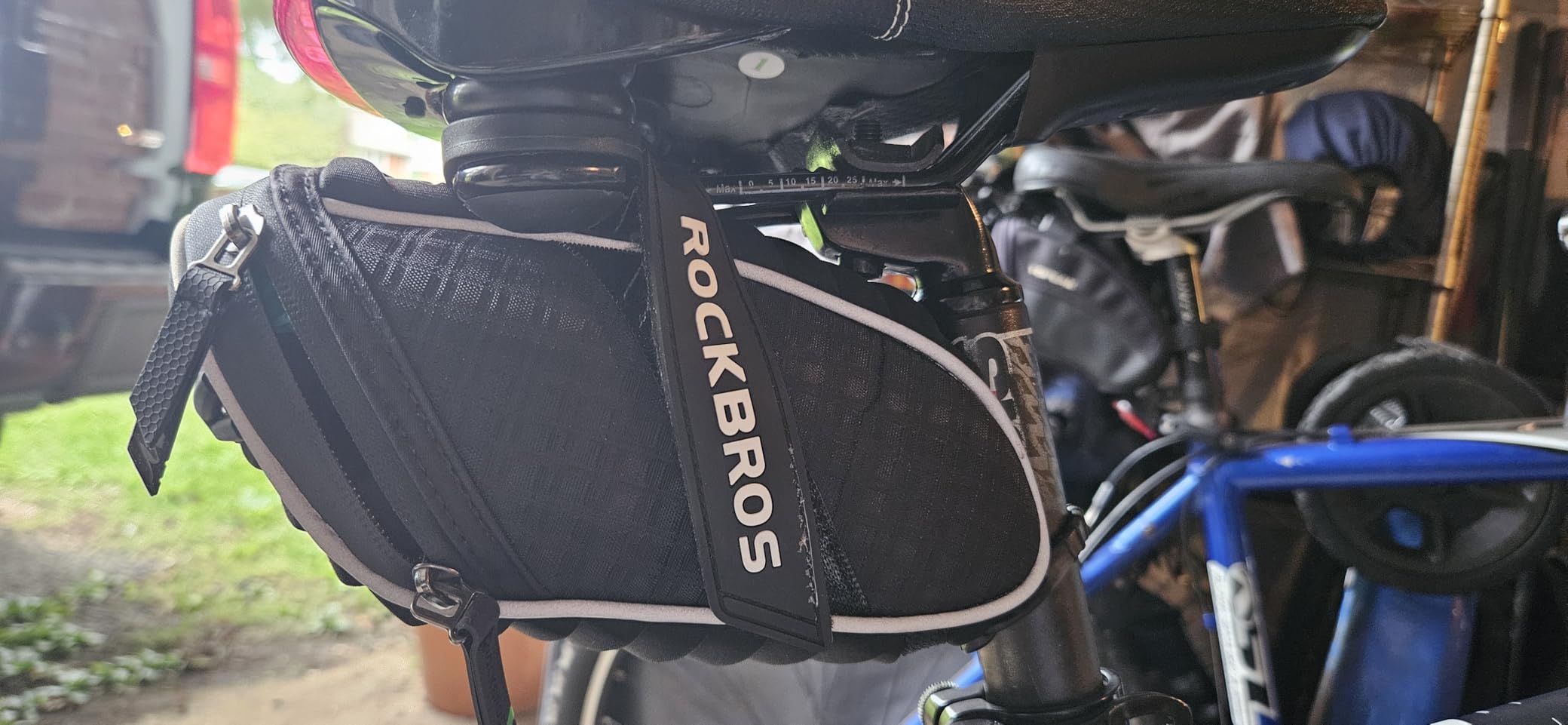 ROCKBROS Bike Seat Bag, Bicycle Saddle Bag Under Seat 3D Shell Cycling Seat Pack for Mountain Road Bikes Black Customer Review ROCKBROS Bike Seat Bag, Bicycle Saddle Bag Under Seat 3D Shell Cycling Seat Pack for Mountain Road Bikes Black - Customer Photo 1