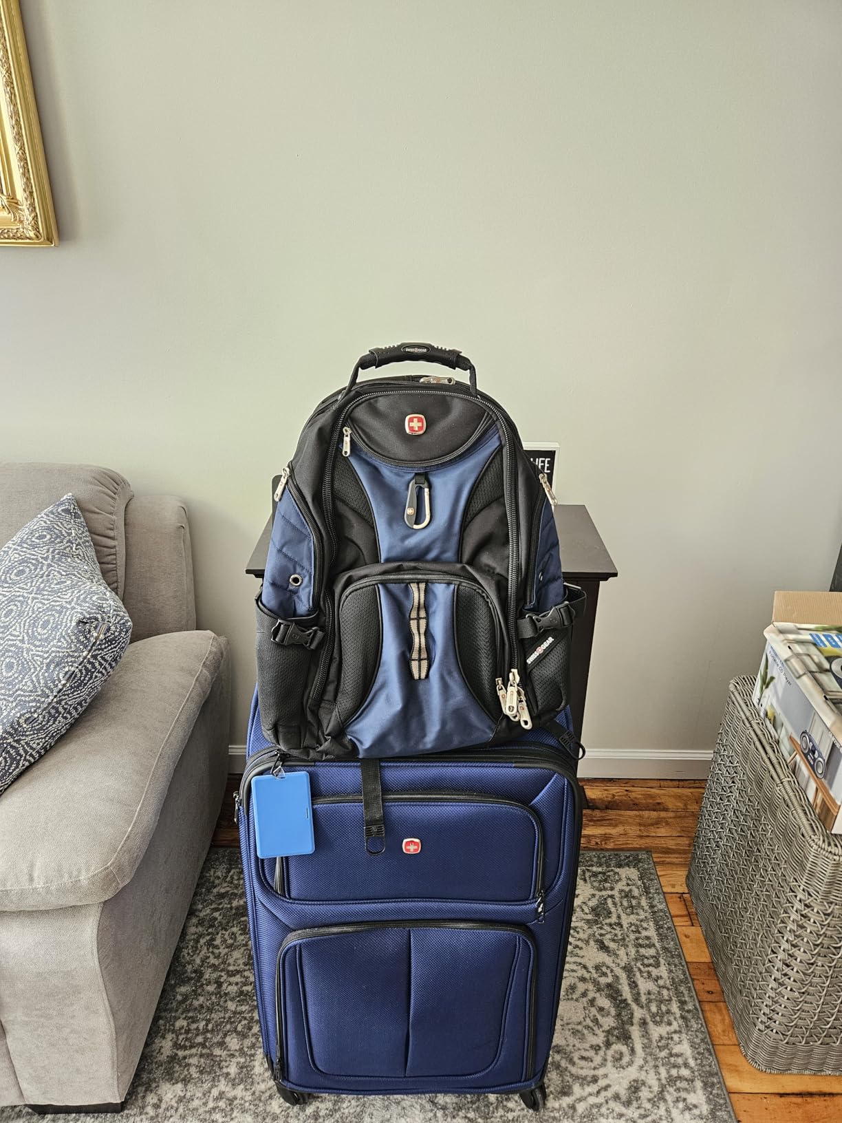 SwissGear 1900 Scansmart TSA 17 Laptop Backpack, Black/Black, 19-Inch Customer Review SwissGear 1900 Scansmart TSA 17 Laptop Backpack, Black/Black, 19-Inch - Customer Photo 4