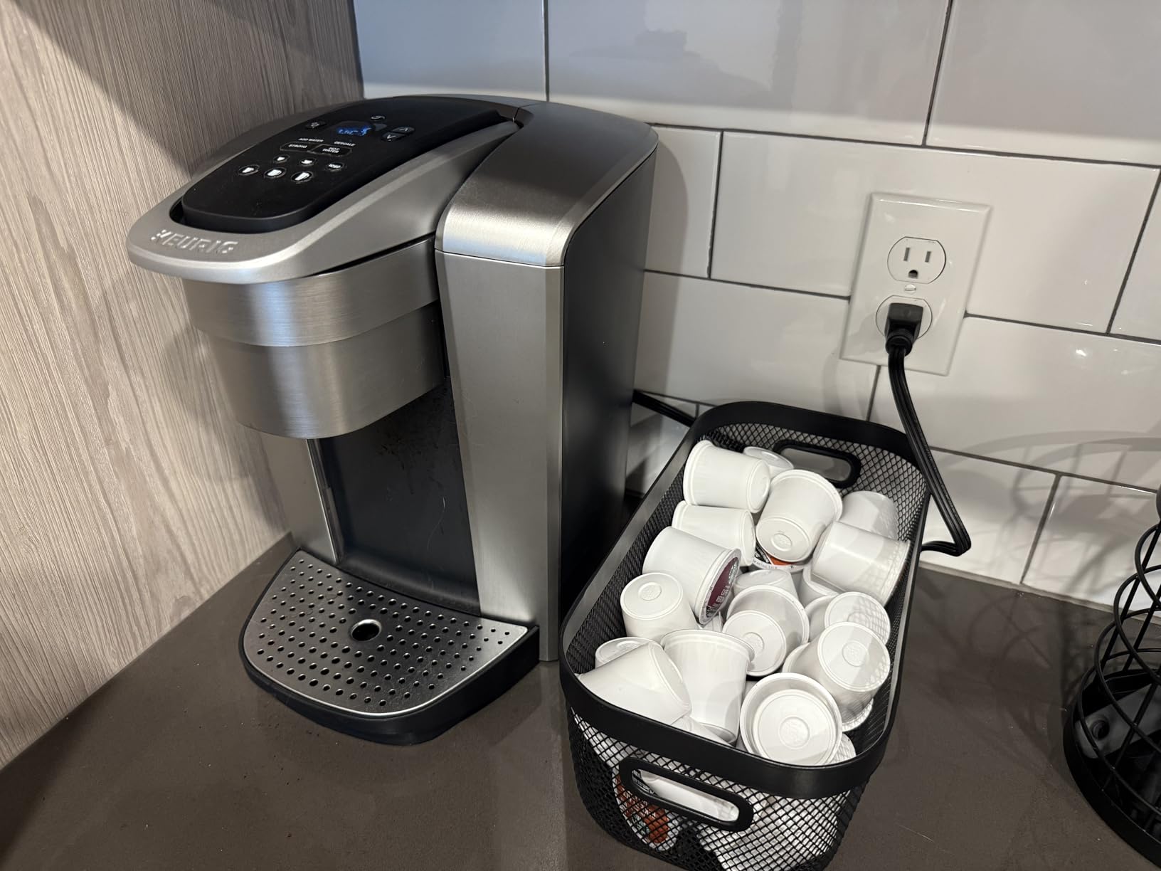 Keurig K-Elite Single Serve K-Cup Pod Coffee Maker, with Strength and Temperature Control, Iced Coffee Capability, 8 to 12oz Brew Size, Programmable, Brushed Slate Customer Review Keurig K-Elite Single Serve K-Cup Pod Coffee Maker, with Strength and Temperature Control, Iced Coffee Capability, 8 to 12oz Brew Size, Programmable, Brushed Slate - Customer Photo 2