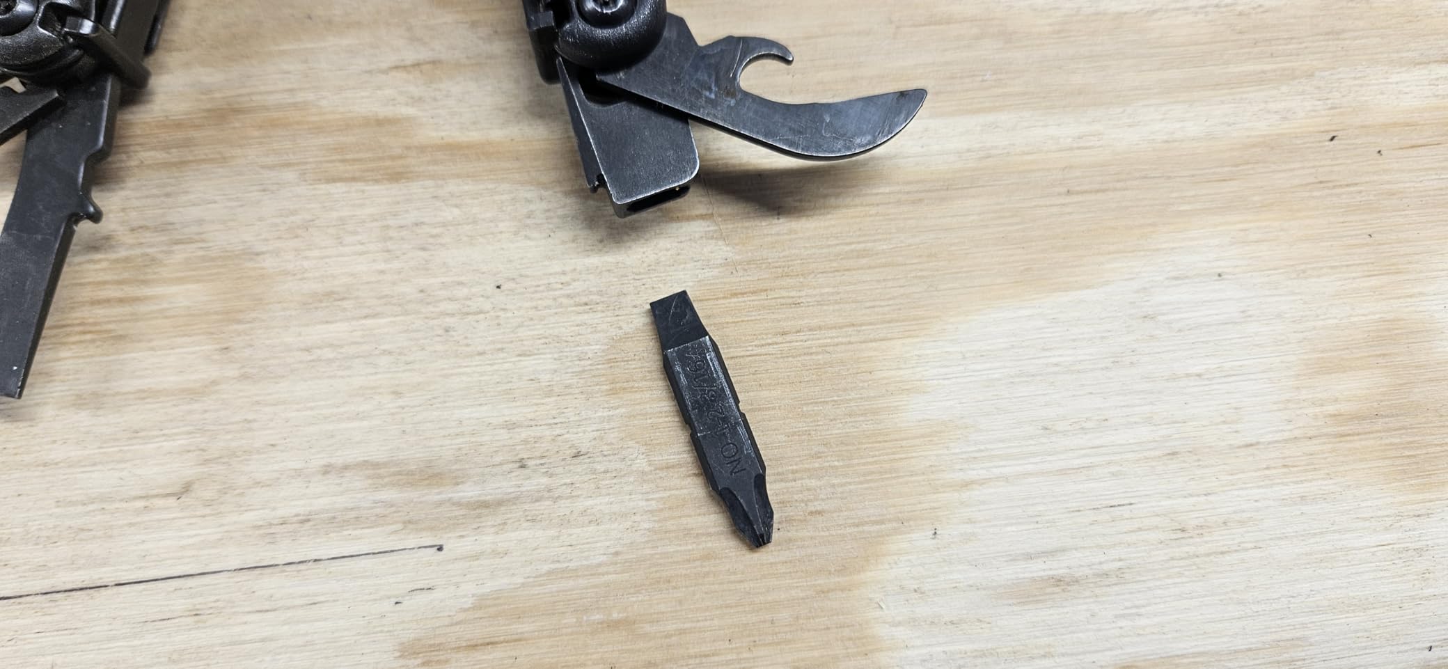 LEATHERMAN, Wave+, 18-in-1 Full-Size, Versatile Multi-tool for DIY, Home, Garden, Outdoors or Everyday Carry (EDC), Black Customer Review LEATHERMAN, Wave+, 18-in-1 Full-Size, Versatile Multi-tool for DIY, Home, Garden, Outdoors or Everyday Carry (EDC), Black - Customer Photo 3