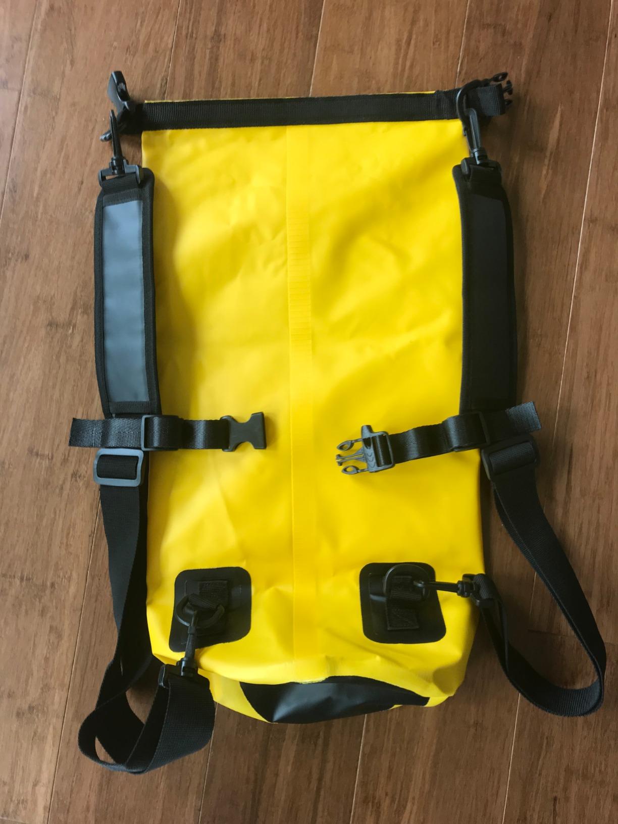 Piscifun Dry Bag, Waterproof Floating Backpack 10L/20L/30L/40L with Waterproof Phone Case for Boating, Kayaking, Fishing Customer Review Piscifun Dry Bag, Waterproof Floating Backpack 10L/20L/30L/40L with Waterproof Phone Case for Boating, Kayaking, Fishing - Customer Photo 3
