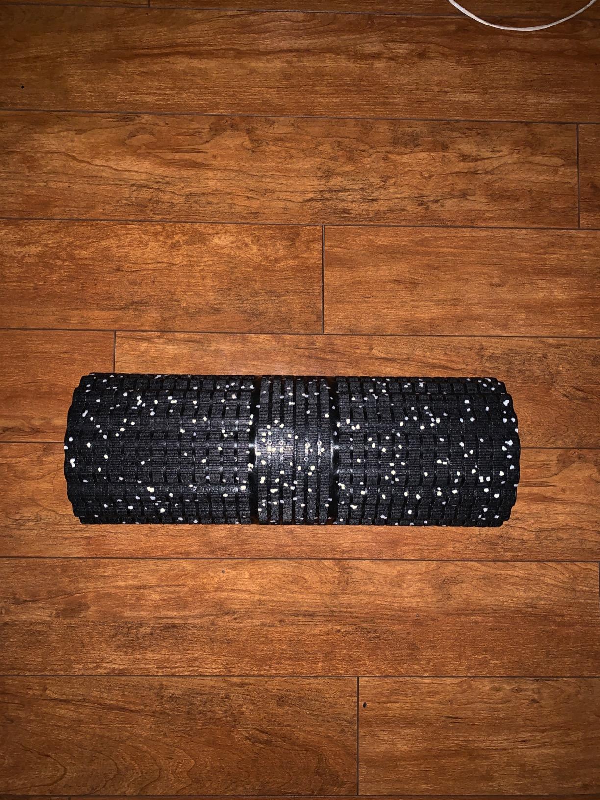 FITINDEX Vibrating Foam Roller for Muscle Deep Tissue, Back Pain Relief, Leg Foot Neck Massager, Exercise, Pilates, Muscle Recovery, Physical Therapy, 4-Speed, Rechargeable, Black - Customer Photo 3