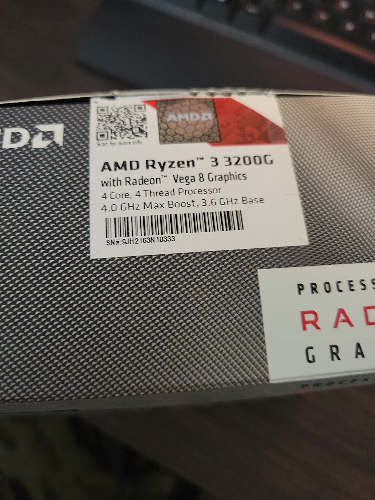 AMD Ryzen 3 3200G 4-core unlocked desktop processor with Radeon Graphics - Customer Photo 4