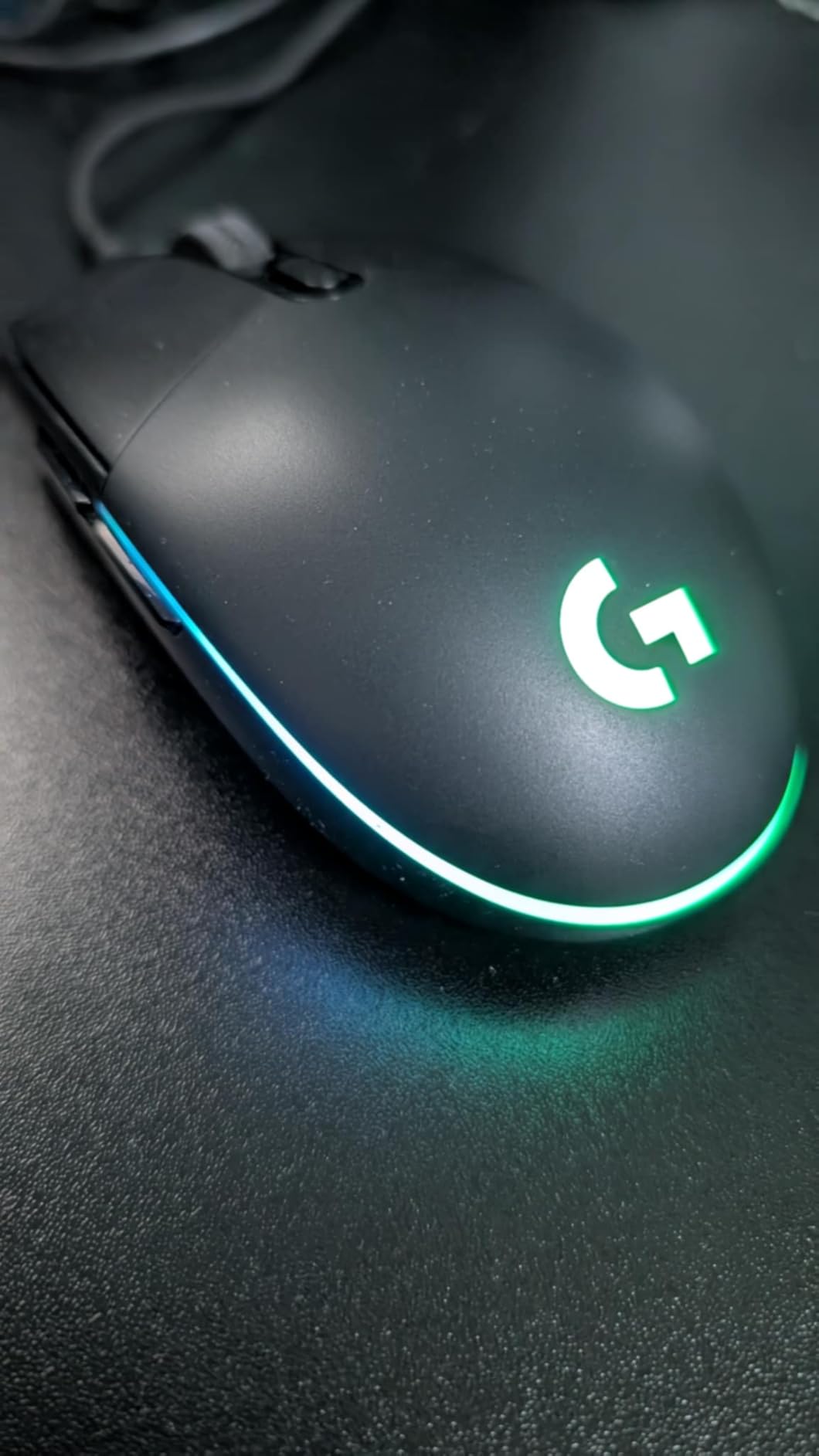 Logitech G203 Wired Gaming Mouse, 8,000 DPI, Rainbow Optical Effect LIGHTSYNC RGB, 6 Programmable Buttons, On-Board Memory, Screen Mapping, PC/Mac Computer and Laptop Compatible - Black Customer Review Logitech G203 Wired Gaming Mouse, 8,000 DPI, Rainbow Optical Effect LIGHTSYNC RGB, 6 Programmable Buttons, On-Board Memory, Screen Mapping, PC/Mac Computer and Laptop Compatible - Black - Customer Photo 1
