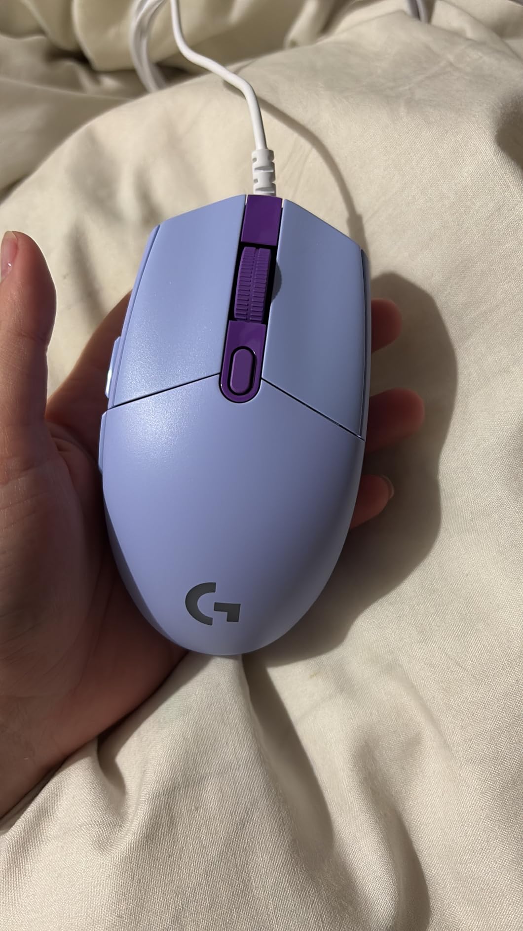 Logitech G203 Wired Gaming Mouse, 8,000 DPI, Rainbow Optical Effect LIGHTSYNC RGB, 6 Programmable Buttons, On-Board Memory, Screen Mapping, PC/Mac Computer and Laptop Compatible - Black Customer Review Logitech G203 Wired Gaming Mouse, 8,000 DPI, Rainbow Optical Effect LIGHTSYNC RGB, 6 Programmable Buttons, On-Board Memory, Screen Mapping, PC/Mac Computer and Laptop Compatible - Black - Customer Photo 4