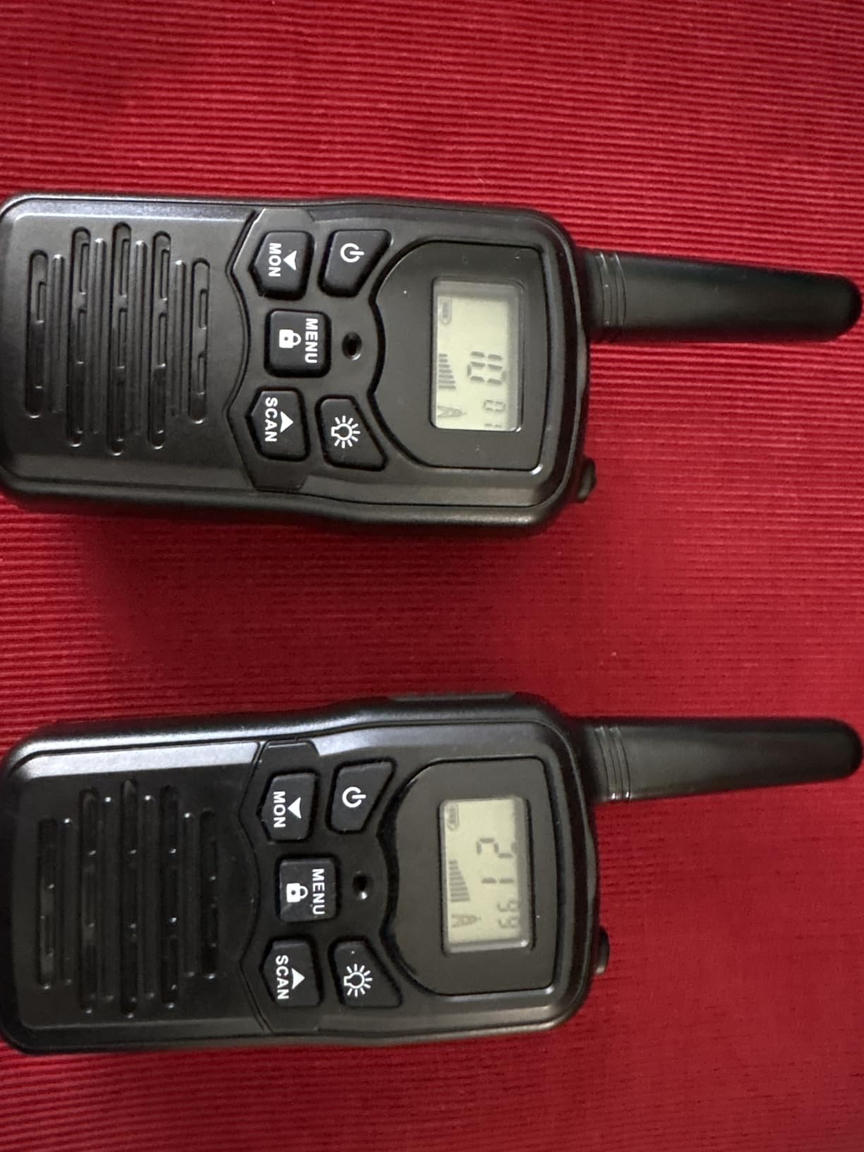 Walkie Talkies, MOICO Long Range Walkie Talkies for Adults with 22 FRS Channels, Family Walkie Talkie with LED Flashlight VOX LCD Display for Hiking Camping Trip (Orange 2 Pack) Customer Review Walkie Talkies, MOICO Long Range Walkie Talkies for Adults with 22 FRS Channels, Family Walkie Talkie with LED Flashlight VOX LCD Display for Hiking Camping Trip (Orange 2 Pack) - Customer Photo 1