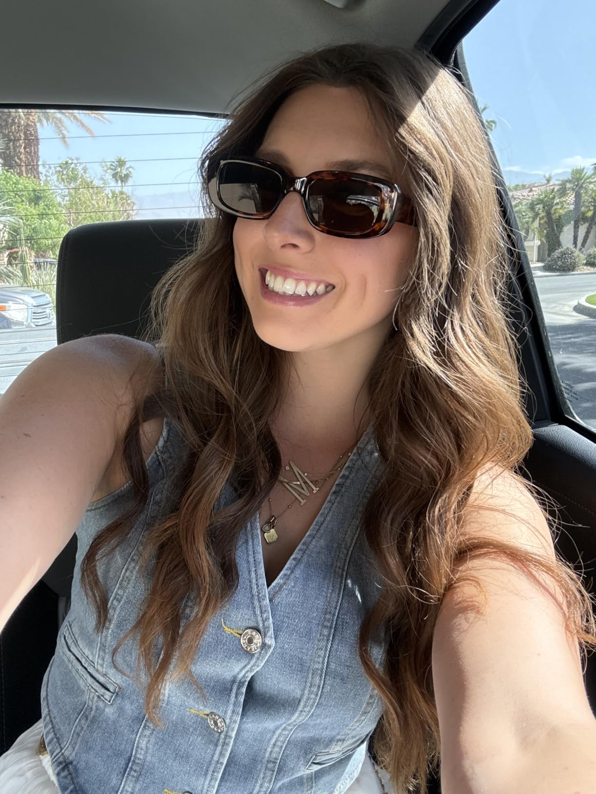BUTABY Rectangle Sunglasses for Women Retro Driving Glasses 90's Vintage Fashion Narrow Square Frame UV400 Protection Customer Review BUTABY Rectangle Sunglasses for Women Retro Driving Glasses 90's Vintage Fashion Narrow Square Frame UV400 Protection - Customer Photo 3