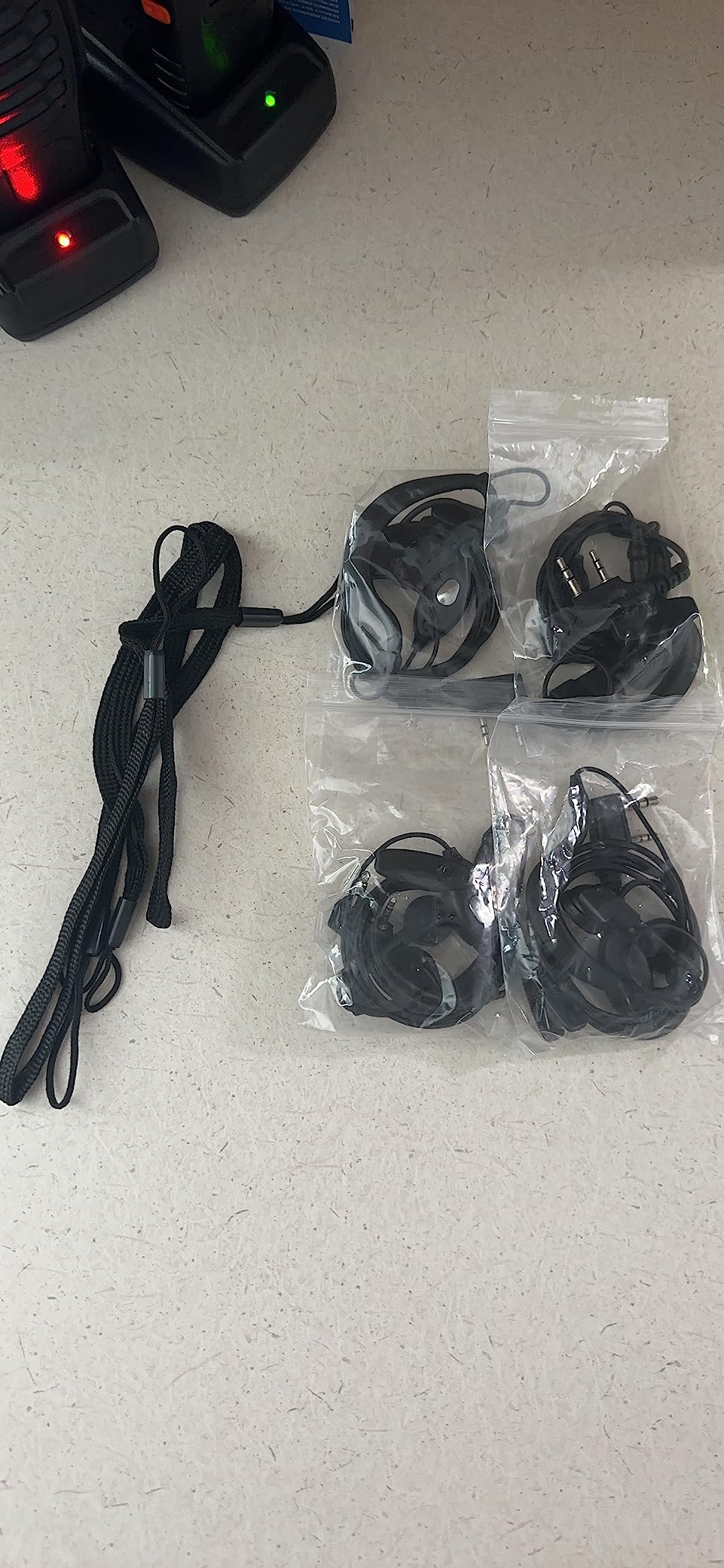 pxton Walkie Talkies Long Range for Adults with Earpieces,16 Channel Walky Talky Rechargeable Handheld Two Way Radios with Flashlight Li-ion Battery and Charger(4 Pack) Customer Review pxton Walkie Talkies Long Range for Adults with Earpieces,16 Channel Walky Talky Rechargeable Handheld Two Way Radios with Flashlight Li-ion Battery and Charger(4 Pack) - Customer Photo 4