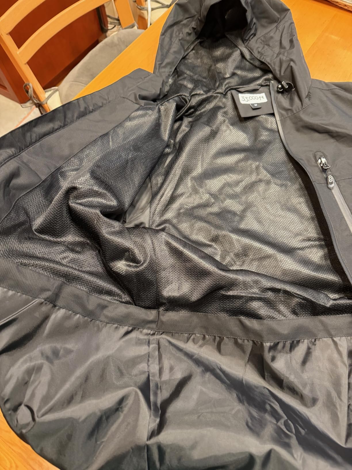 Men's Packable Rain Jacket Lightweight Rain Shell Jacket with Hood Waterproof Raincoat for Cycling Customer Review Men's Packable Rain Jacket Lightweight Rain Shell Jacket with Hood Waterproof Raincoat for Cycling - Customer Photo 2