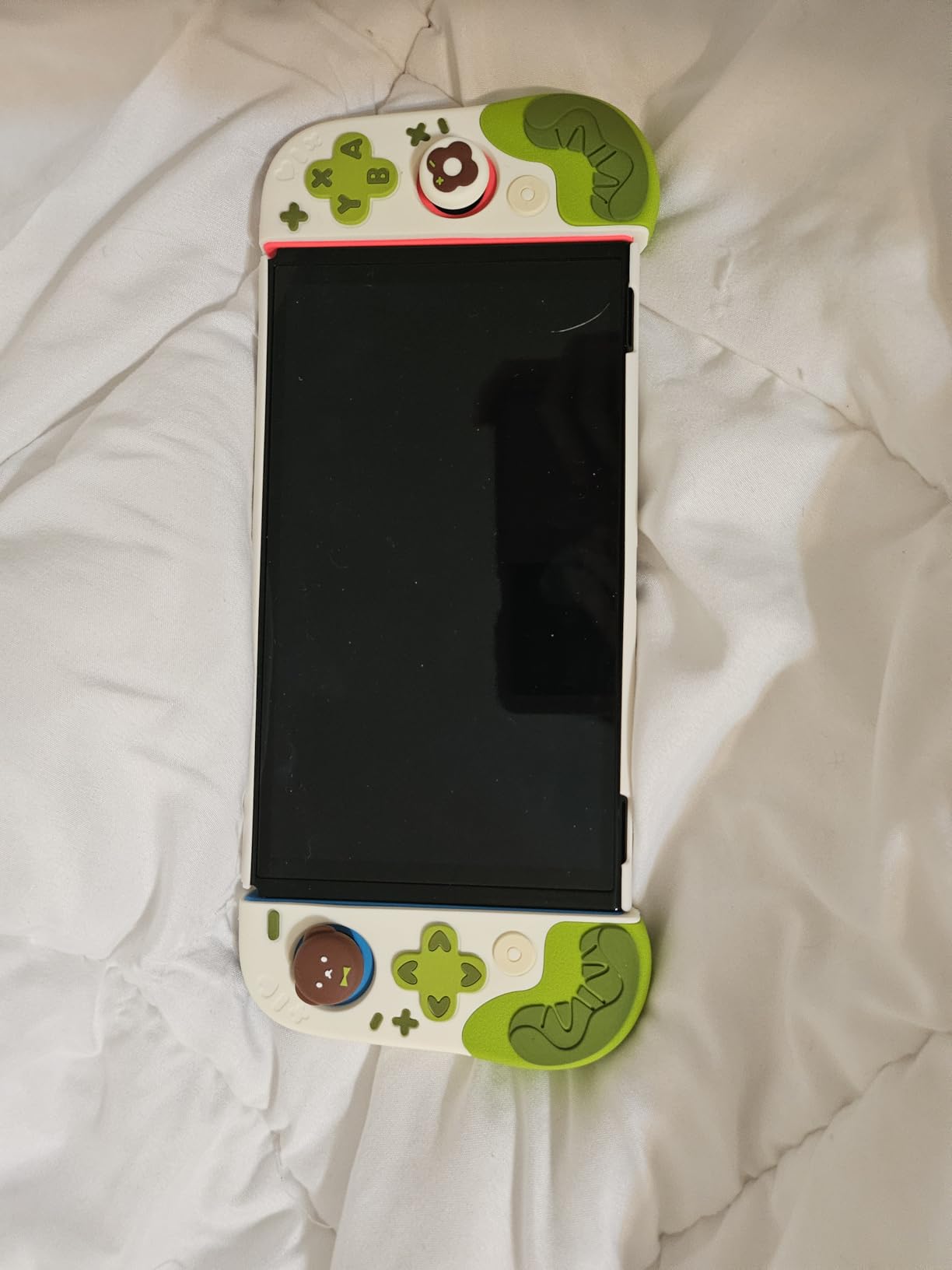 Nintendo Switch – OLED Model w/White Joy-Con Customer Review Nintendo Switch – OLED Model w/White Joy-Con - Customer Photo 3