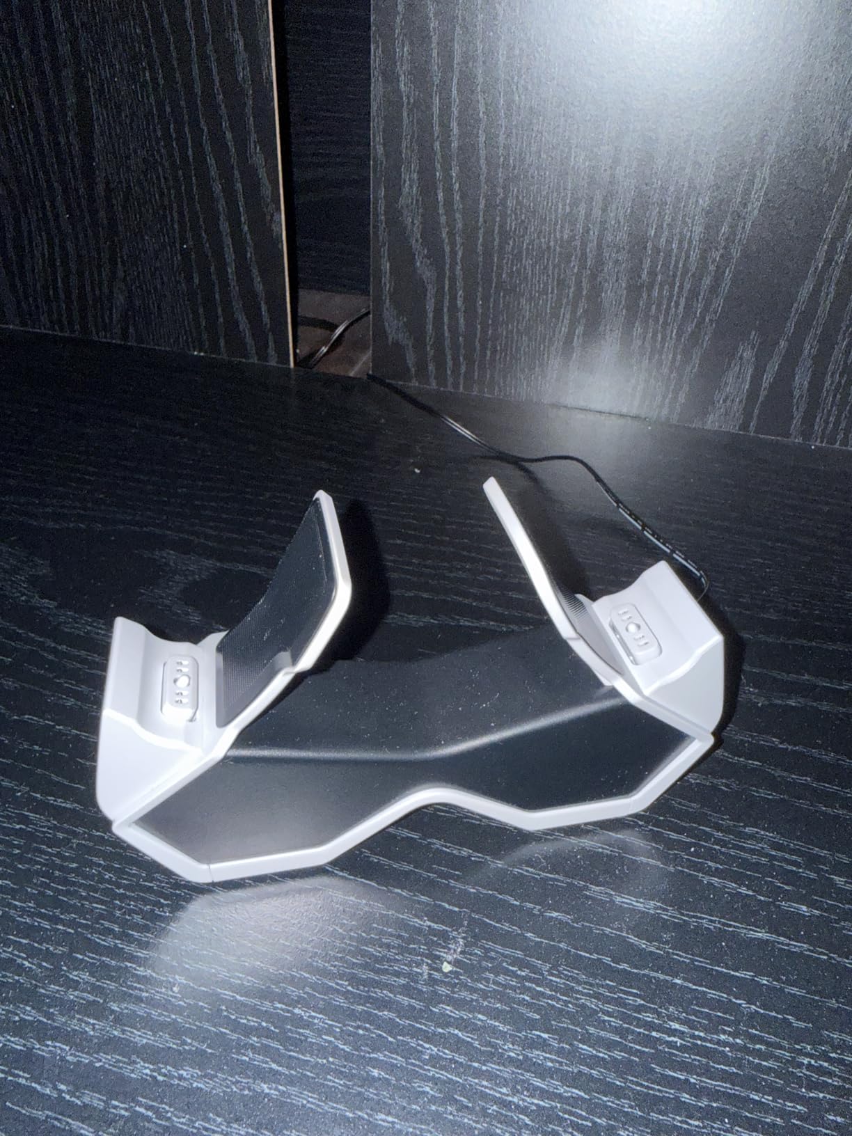 PowerA Twin Charging Station for Dualsense Wireless Controllers, Charge, Sony PlayStation, PS5, Officially Licensed Customer Review PowerA Twin Charging Station for Dualsense Wireless Controllers, Charge, Sony PlayStation, PS5, Officially Licensed - Customer Photo 2
