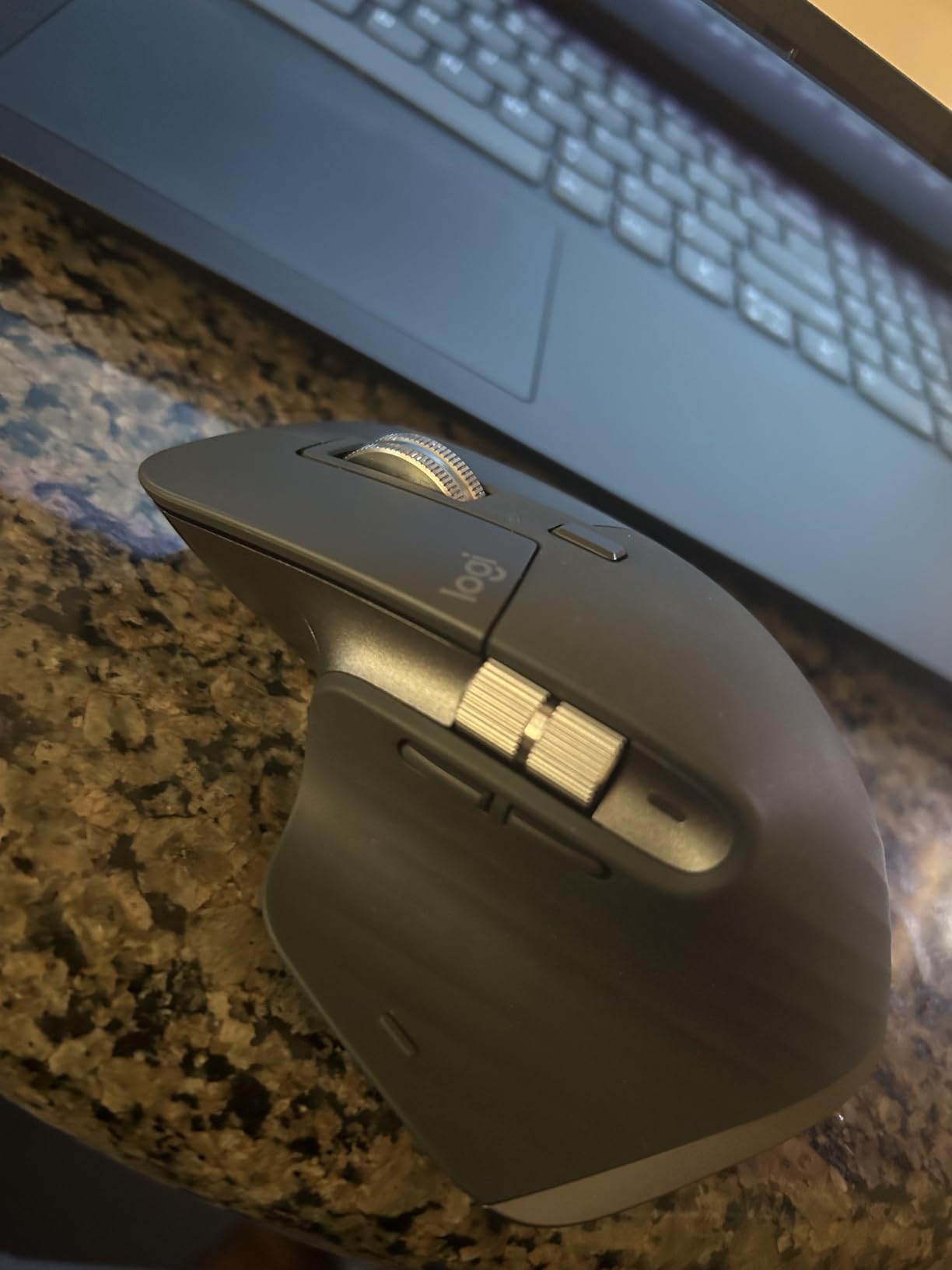 Logitech MX Master 3S Wireless Mouse Standard Edition with Logi Bolt USB Receiver, Ultra-fast Scrolling, Ergo, 8K DPI, Track on Glass, Quiet Clicks, USB-C, Bluetooth, Windows, Linux, Chrome - Graphite - Customer Photo 1