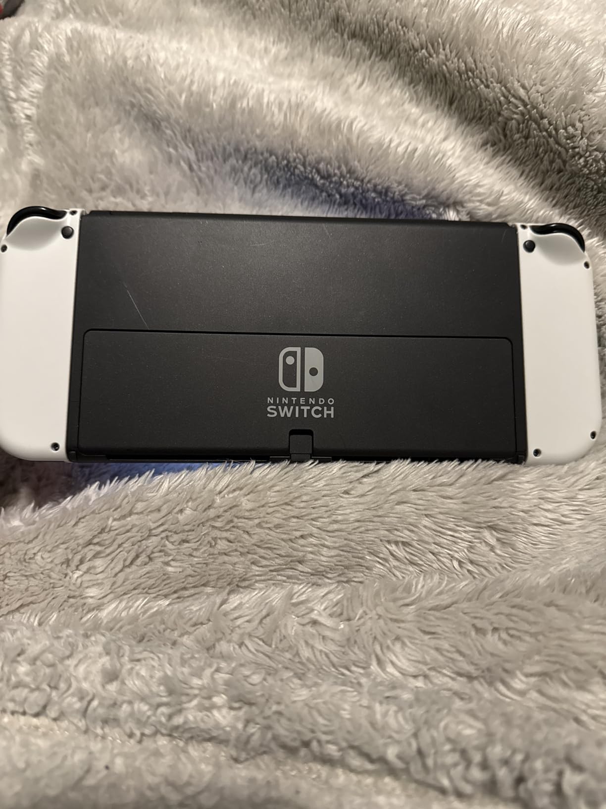 Nintendo Switch OLED Model w/ White Joy-Con (Renewed) Customer Review Nintendo Switch OLED Model w/ White Joy-Con (Renewed) - Customer Photo 1