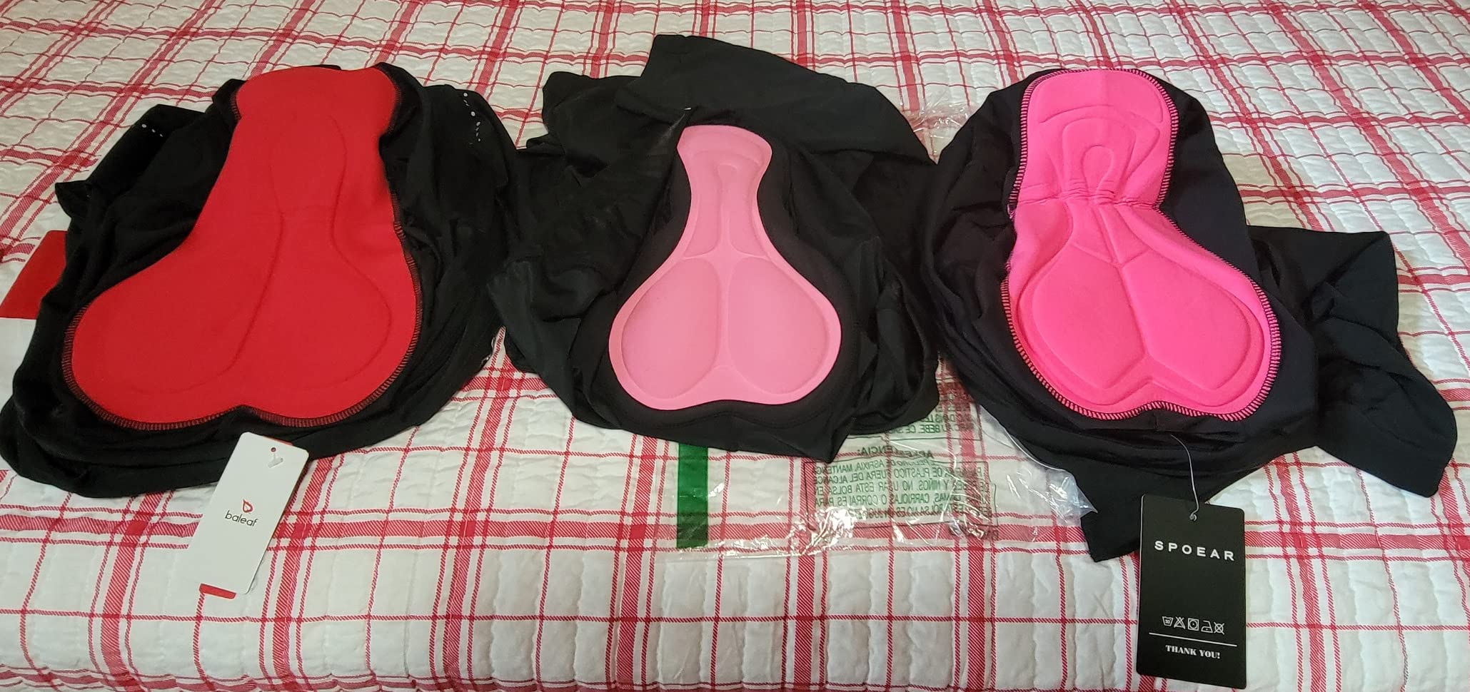 baleaf Women's Bike Pants High Waist 4D Padded Cycling Capris Shorts 3/4 Biking Tights Pockets UPF50+ - Customer Photo 1