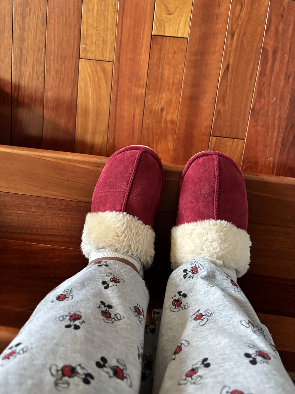 Litfun Women's Fuzzy Memory Foam Slippers Fluffy Winter House Shoes Indoor and Outdoor Customer Review Litfun Women's Fuzzy Memory Foam Slippers Fluffy Winter House Shoes Indoor and Outdoor - Customer Photo 3
