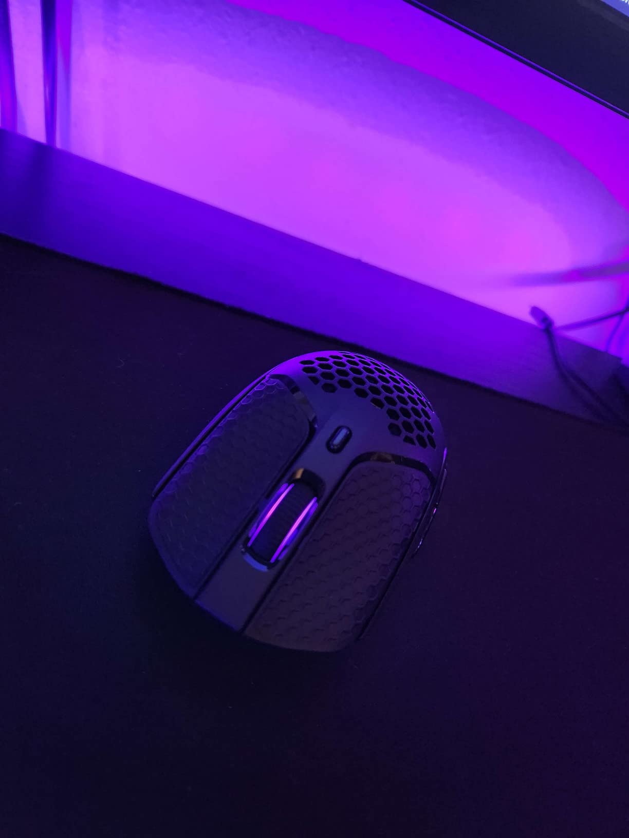 HyperX Pulsefire Haste – Wireless Gaming Mouse – Ultra Lightweight, 61g, 100 Hour Battery Life, 2.4Ghz Wireless, Honeycomb Shell, Hex Design, Up to 16000 DPI, 6 Programmable Buttons – Black, 4P5D7AA Customer Review HyperX Pulsefire Haste – Wireless Gaming Mouse – Ultra Lightweight, 61g, 100 Hour Battery Life, 2.4Ghz Wireless, Honeycomb Shell, Hex Design, Up to 16000 DPI, 6 Programmable Buttons – Black, 4P5D7AA - Customer Photo 5