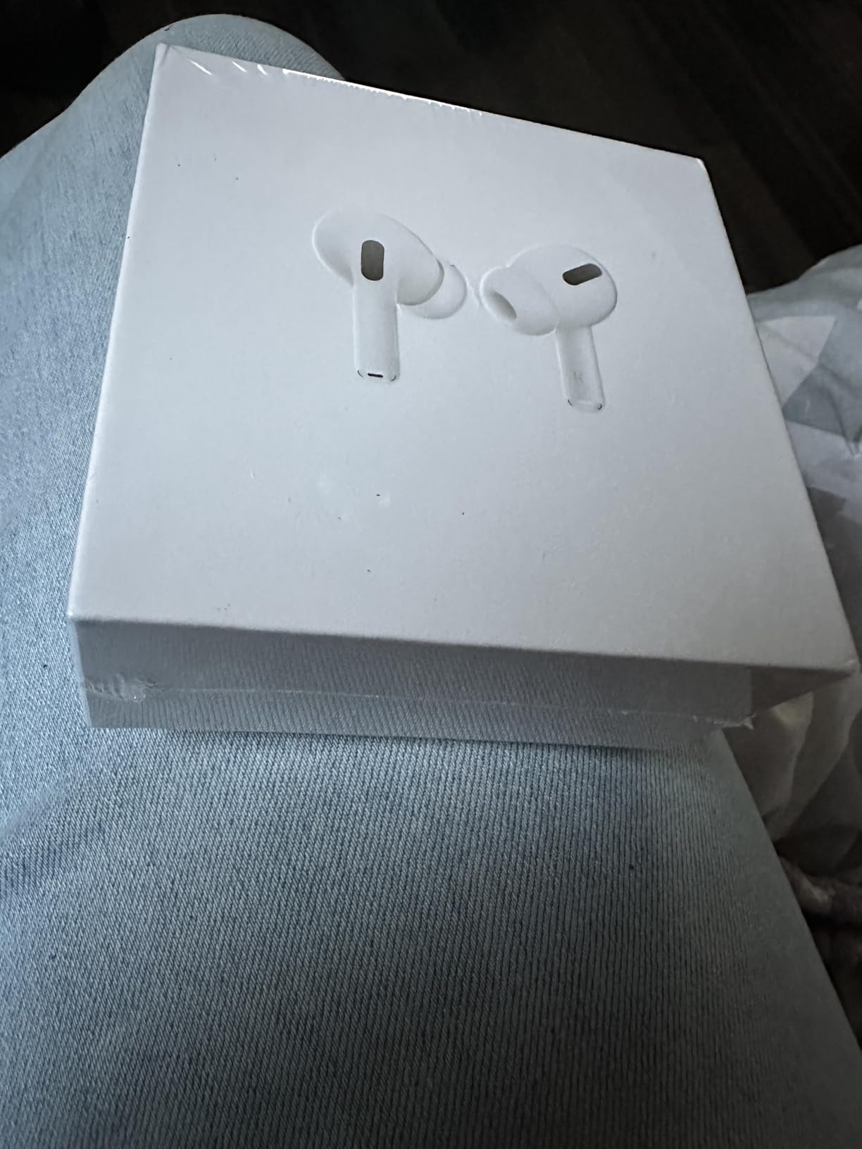 Apple AirPods Pro Wireless Earbuds with MagSafe Charging Case (Renewed) Customer Review Apple AirPods Pro Wireless Earbuds with MagSafe Charging Case (Renewed) - Customer Photo 5