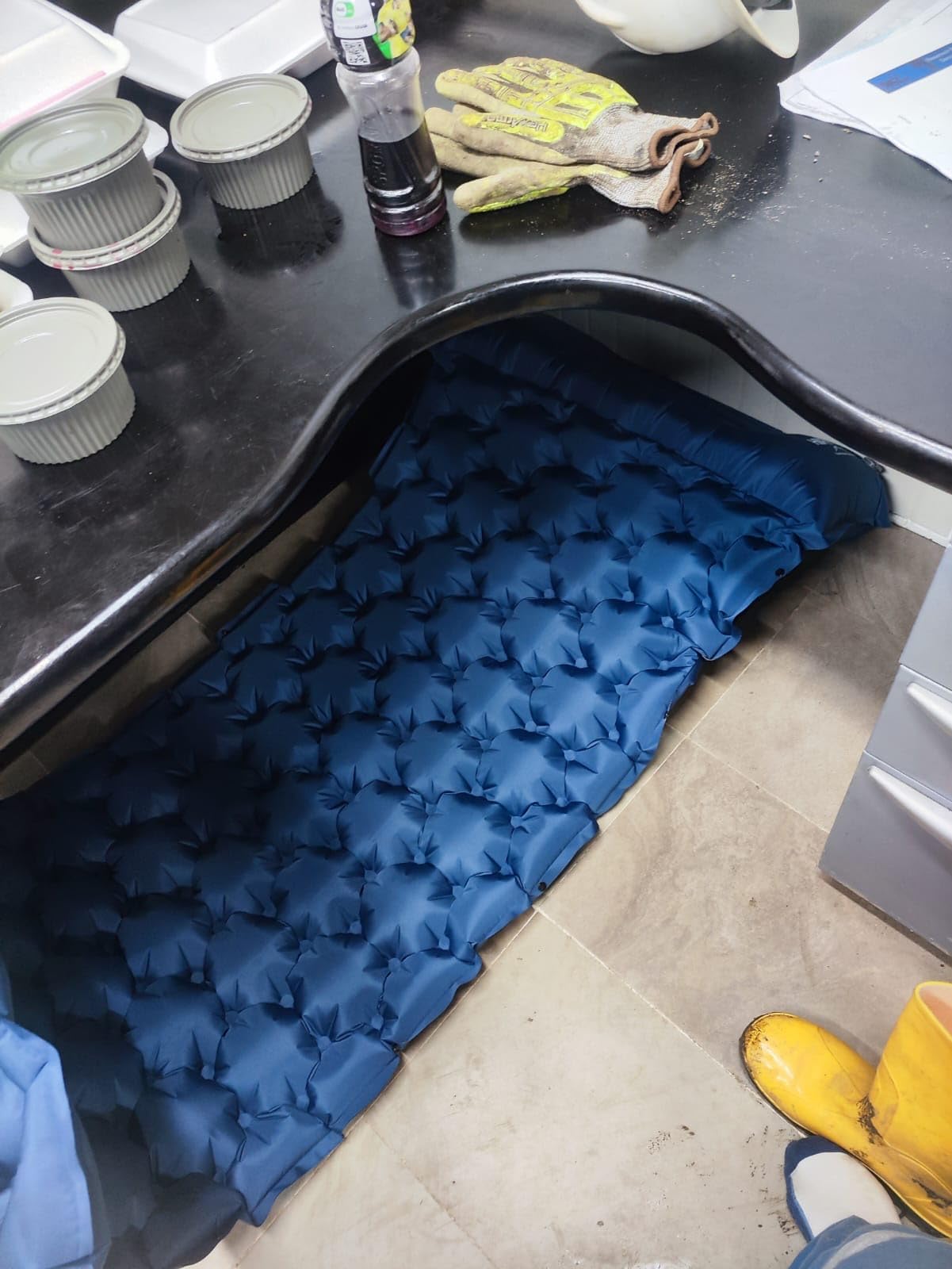 HiiPeak Sleeping Pad - Ultralight Inflatable Sleeping Mat with Built-in Foot Pump, Durable Compact Waterproof Camping Air Mattress for Camping, Backpacking, Hiking, Tent Trap Traveling Customer Review HiiPeak Sleeping Pad - Ultralight Inflatable Sleeping Mat with Built-in Foot Pump, Durable Compact Waterproof Camping Air Mattress for Camping, Backpacking, Hiking, Tent Trap Traveling - Customer Photo 4