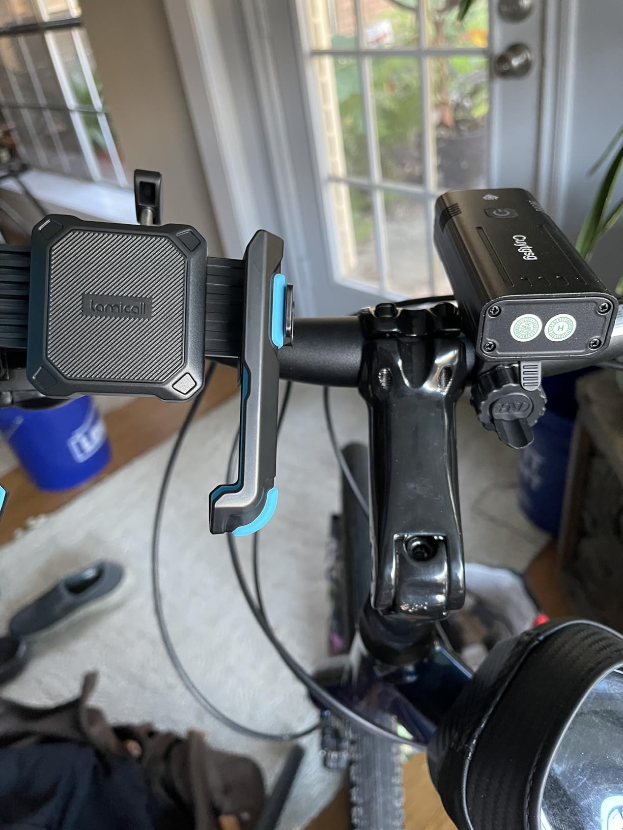 Lamicall Motorcycle Phone Mount Holder - [Camera Friendly] [1s Lock] Bike Phone Holder Handlebar Clamp, Bicycle Scooter Phone Clip, for iPhone Air, 17, 16, 15 Pro Max, Galaxy S25 Ultra, 4.7-7